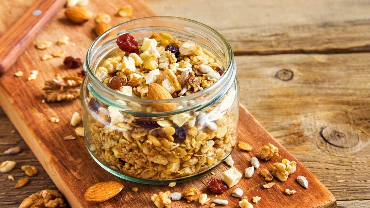 Terraquikyoa Granola with Nuts and Honey
